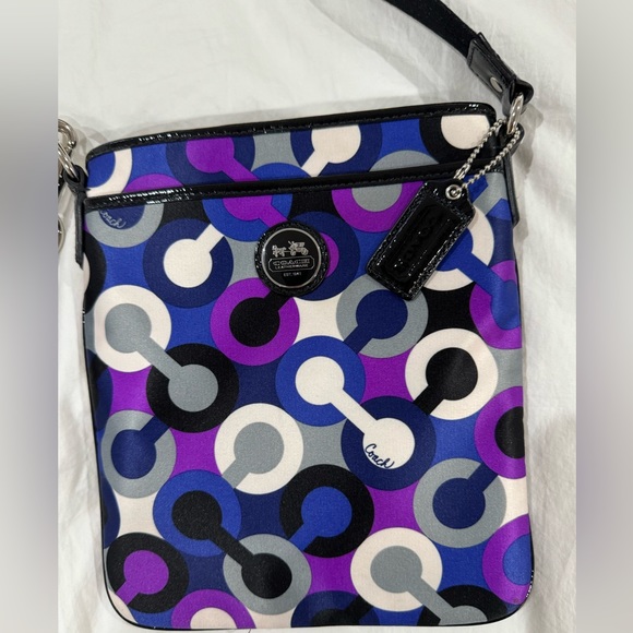 Vintage Coach Crossbody - Picture 10 of 10